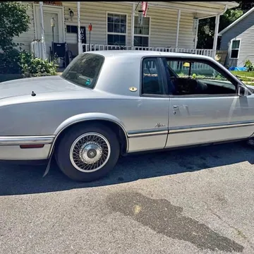 1992 Buick Riviera Coupe 2D