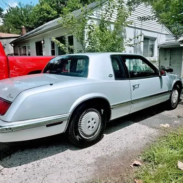 1992 Buick Riviera Coupe 2D
