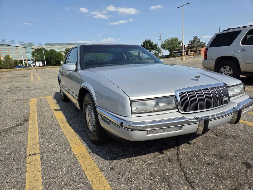 1992 Buick Riviera 4th-7th Gen - Image 13 of 14