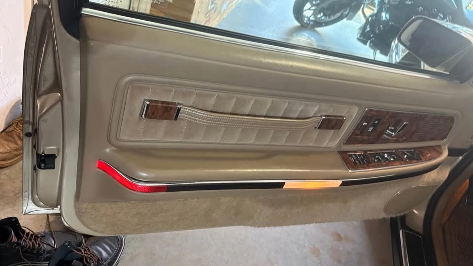1992 Buick Riviera 4th-7th Gen - Image 8 of 18