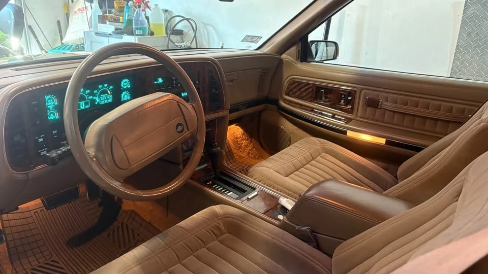 1992 Buick Riviera 4th-7th Gen - Image 2 of 18