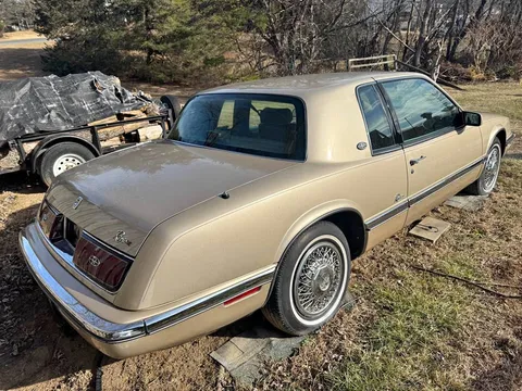 1992 Buick Riviera Coupe 2D