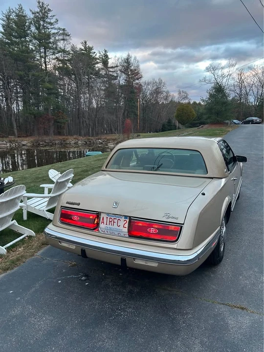 1992 Buick Riviera 4th-7th Gen - Image 13 of 18