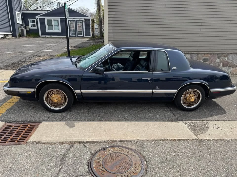 1992 Buick Riviera 4th-7th Gen - Image 3 of 10