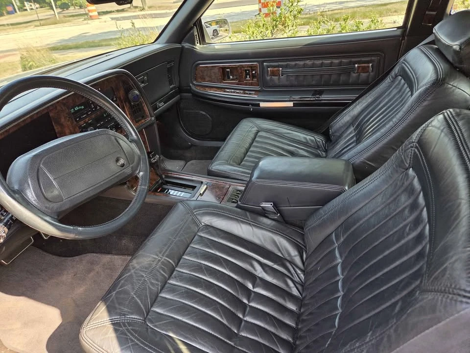 1992 Buick Riviera 4th-7th Gen - Image 14 of 16