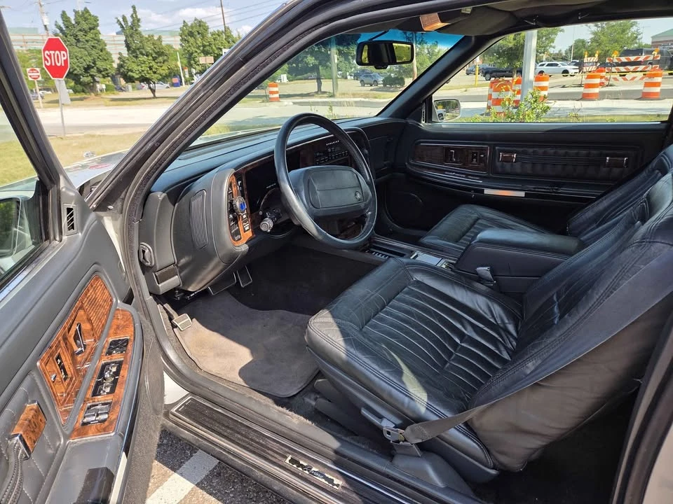 1992 Buick Riviera 4th-7th Gen - Image 9 of 16