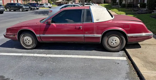 1992 Buick Riviera Coupe 2D