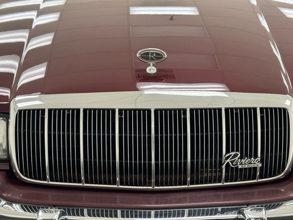 1992 Buick Riviera 4th-7th Gen - Image 9 of 21