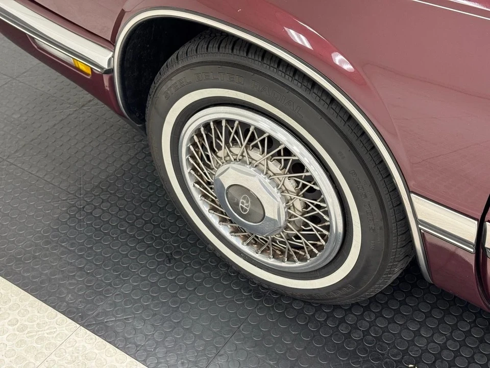 1992 Buick Riviera 4th-7th Gen - Image 11 of 12