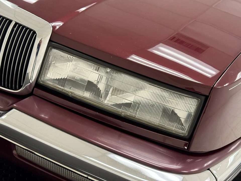 1992 Buick Riviera 4th-7th Gen - Image 10 of 12