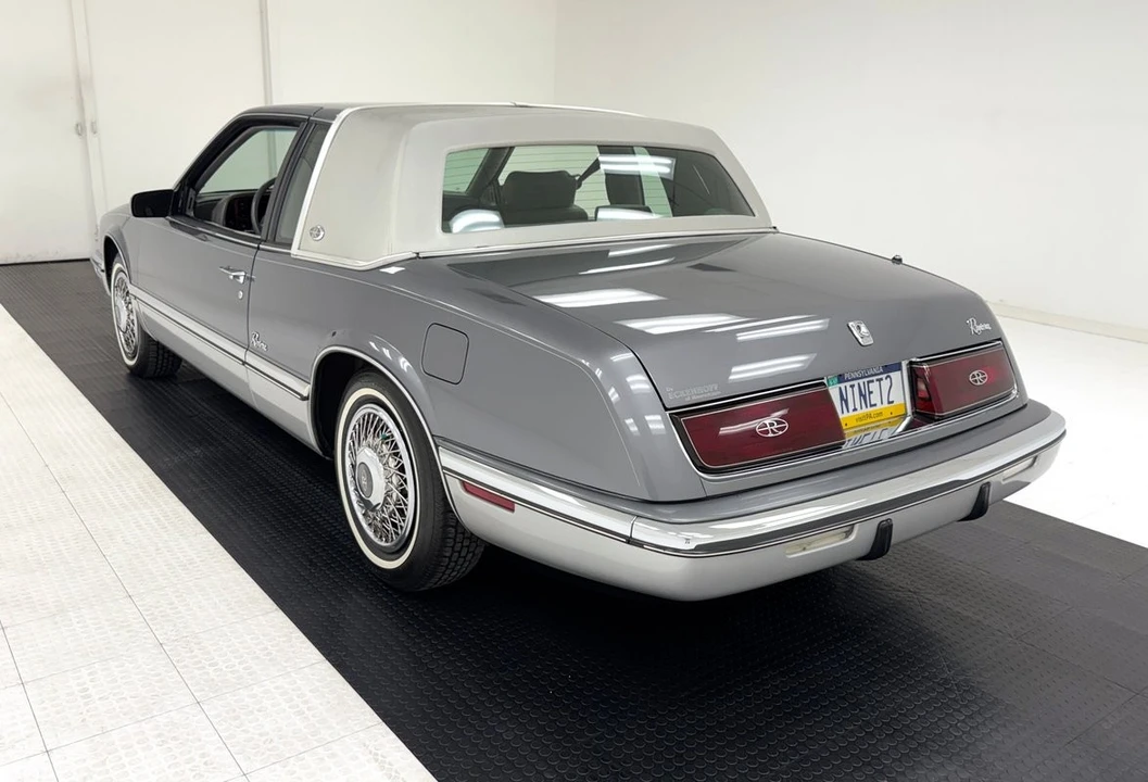 1992 Buick Riviera 4th-7th Gen - Image 3 of 21