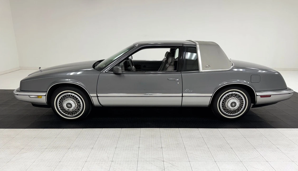 1992 Buick Riviera 4th-7th Gen - Image 2 of 12
