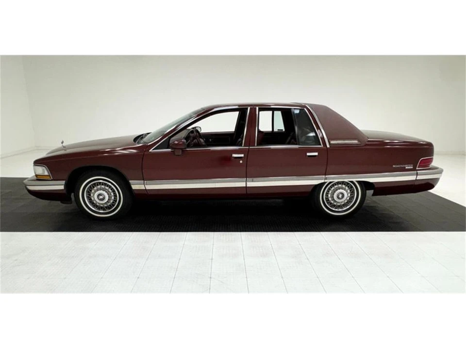 1992 Buick Roadmaster - Image 2 of 31