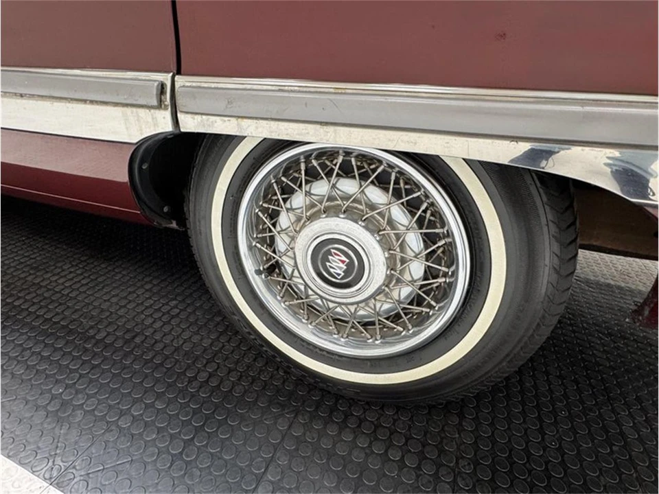1992 Buick Roadmaster - Image 19 of 31