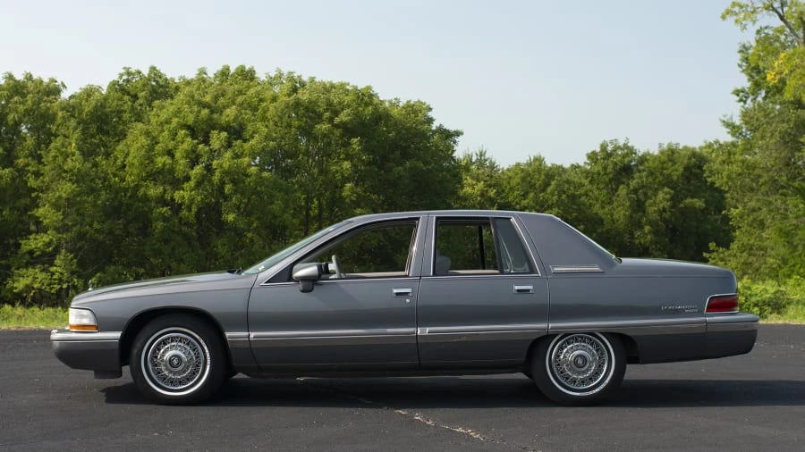 1992 Buick Roadmaster - Image 5 of 13