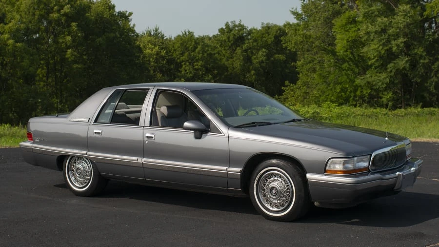 1992 Buick Roadmaster - Image 8 of 13