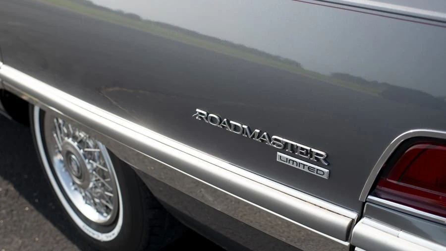 1992 Buick Roadmaster - Image 4 of 13