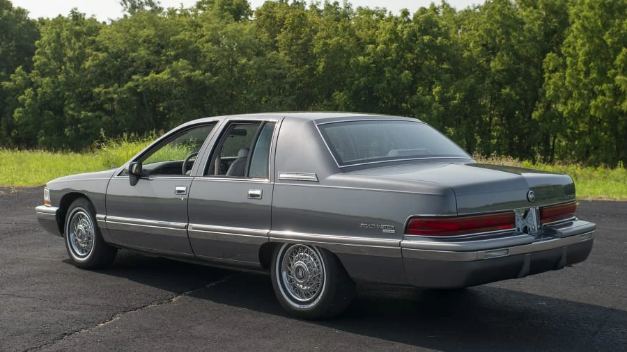 1992 Buick Roadmaster - Image 3 of 13