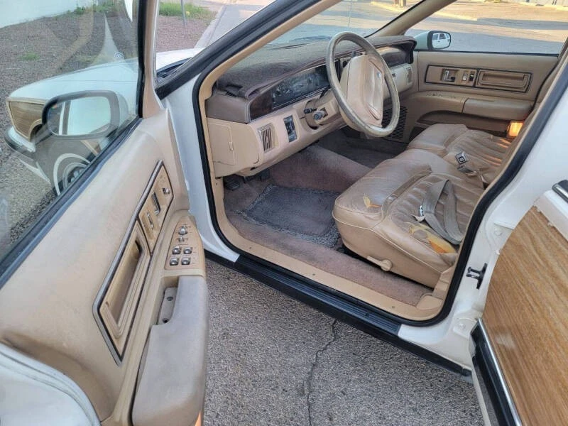 1992 Buick Roadmaster - Image 14 of 21
