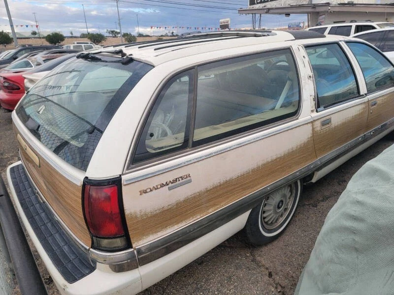1992 Buick Roadmaster - Image 2 of 21