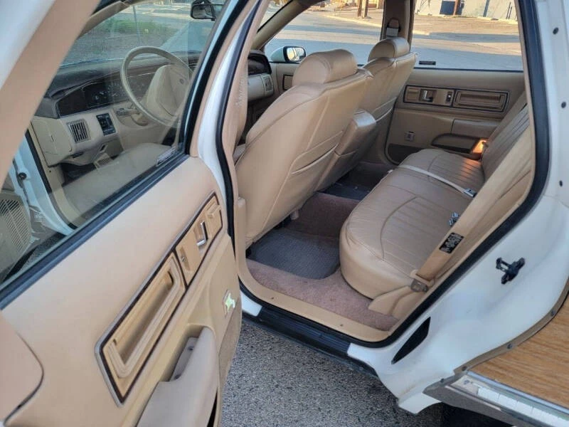 1992 Buick Roadmaster - Image 12 of 21