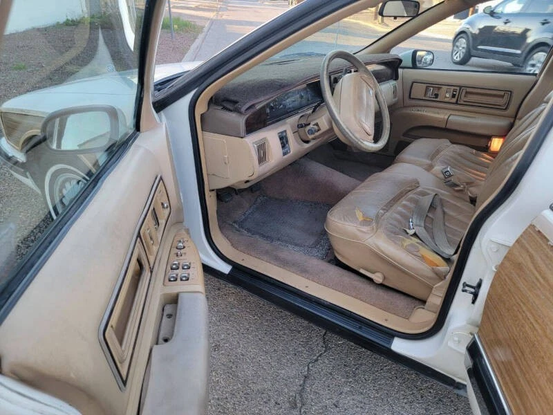 1992 Buick Roadmaster - Image 13 of 21