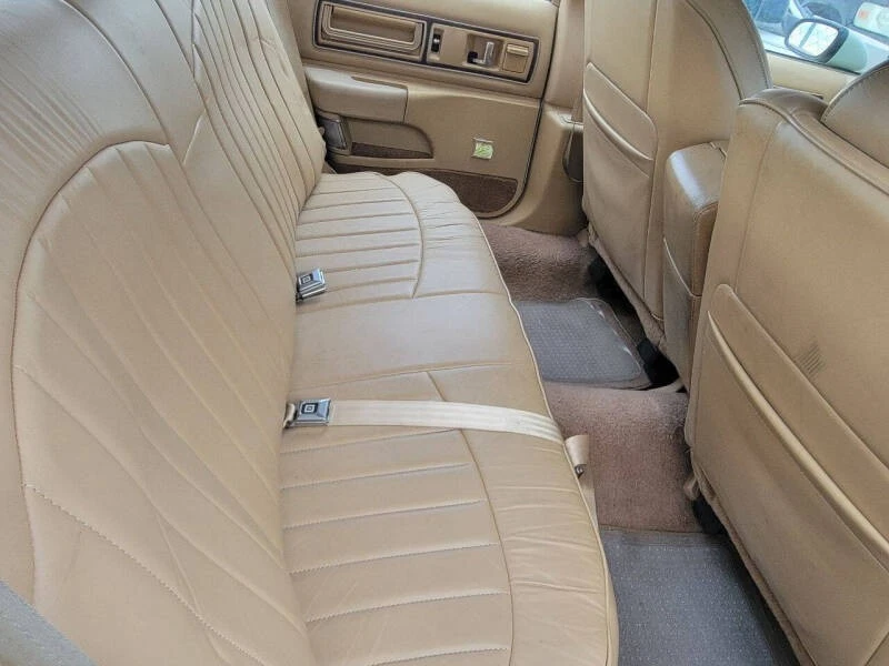 1992 Buick Roadmaster - Image 3 of 21