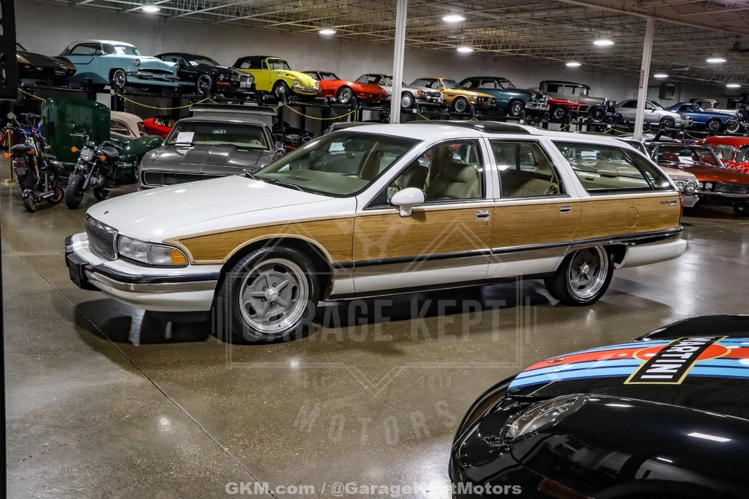 1992 Buick Roadmaster - Image 5 of 12