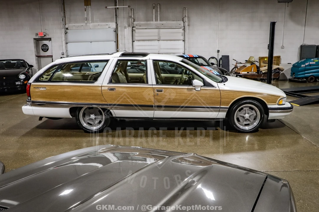 1992 Buick Roadmaster - Image 11 of 21