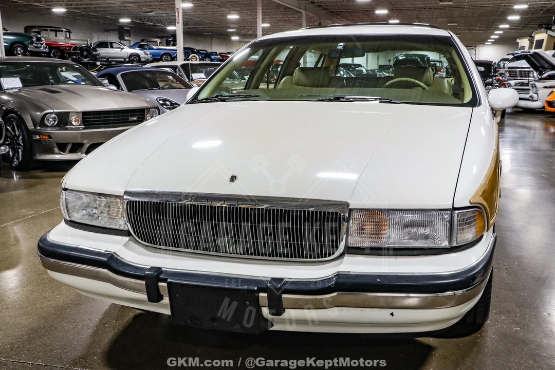 1992 Buick Roadmaster - Image 19 of 21