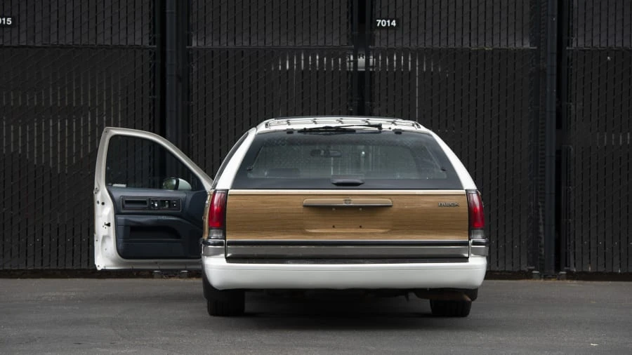 1992 Buick Roadmaster - Image 25 of 29