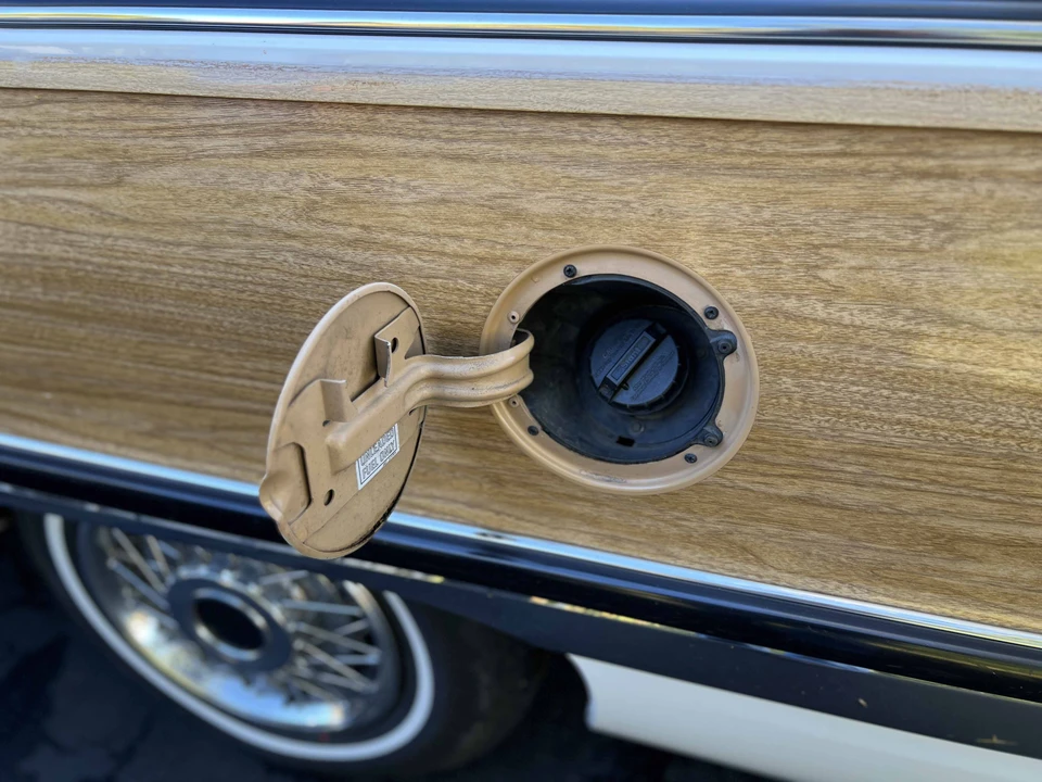 1992 Buick Roadmaster - Image 25 of 31