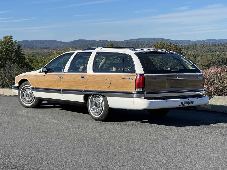 1992 Buick Roadmaster - Image 3 of 31