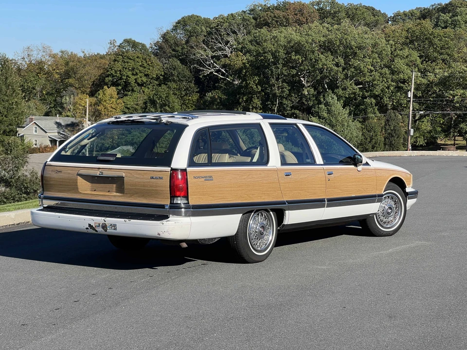 1992 Buick Roadmaster - Image 5 of 31