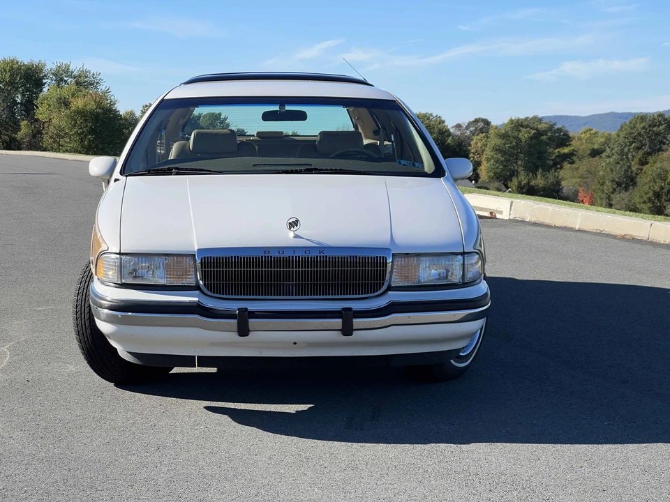 1992 Buick Roadmaster - Image 10 of 31