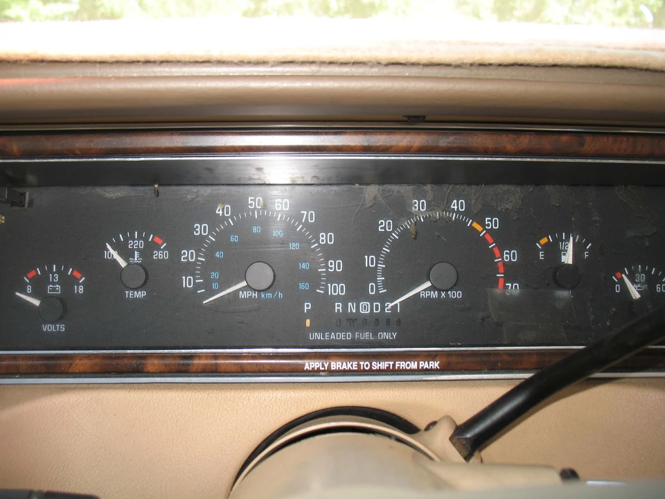 1992 Buick Roadmaster - Image 16 of 31