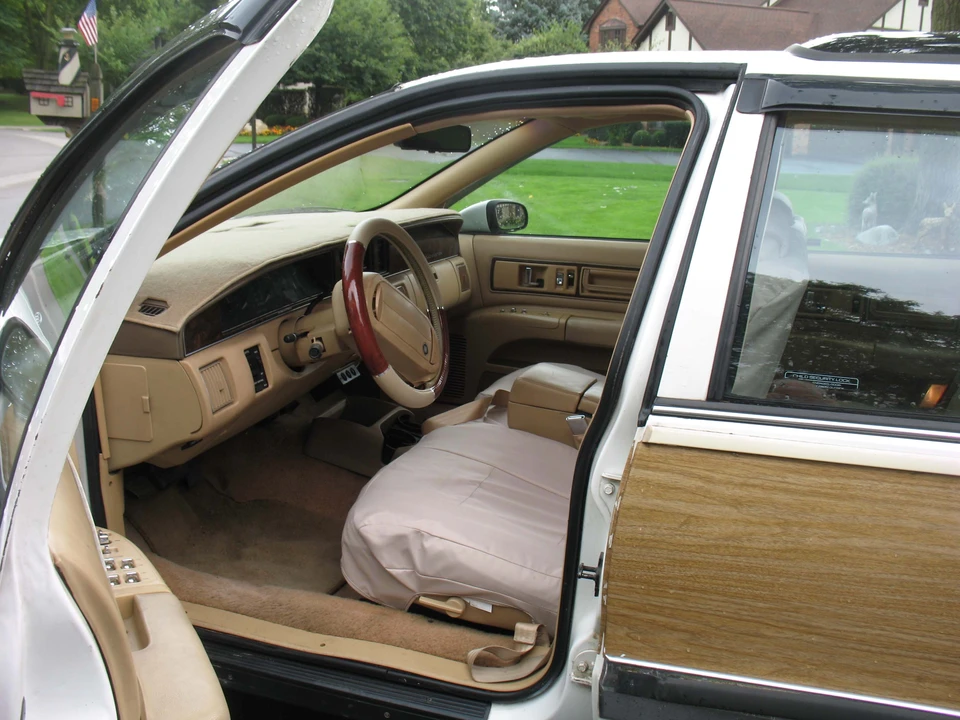 1992 Buick Roadmaster - Image 29 of 31