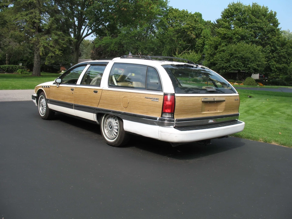 1992 Buick Roadmaster - Image 3 of 31