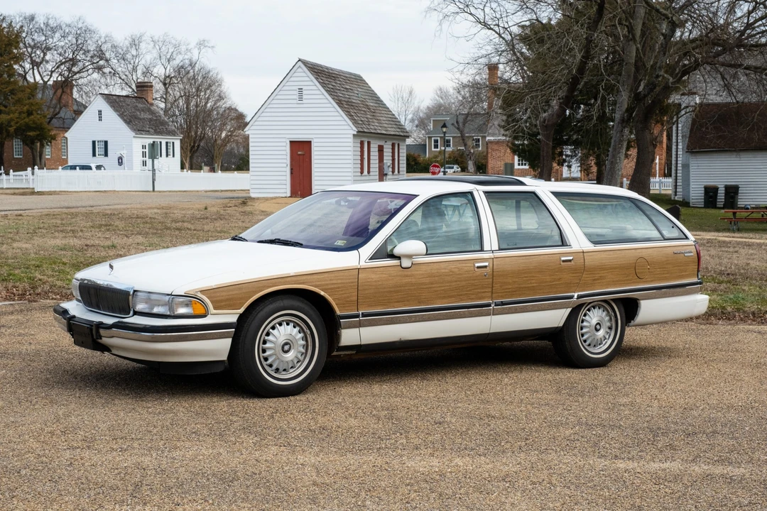1992 Buick Roadmaster - Image 11 of 31