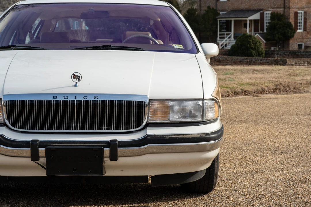 1992 Buick Roadmaster - Image 17 of 31