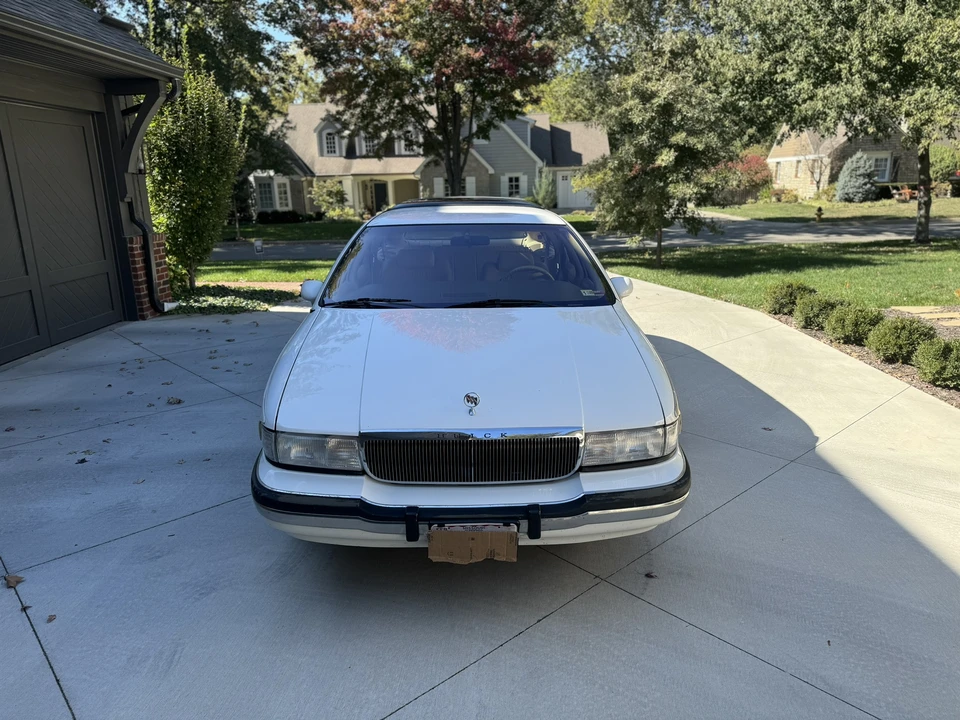 1992 Buick Roadmaster - Image 3 of 31