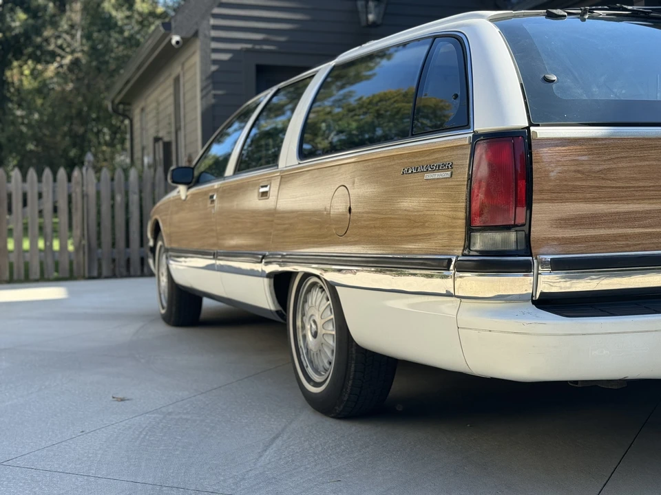 1992 Buick Roadmaster - Image 10 of 31