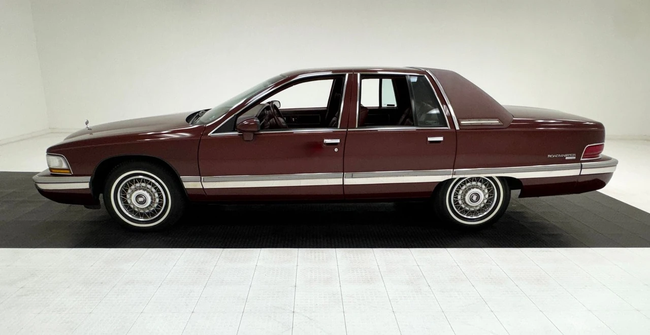 1992 Buick Roadmaster - Image 2 of 31