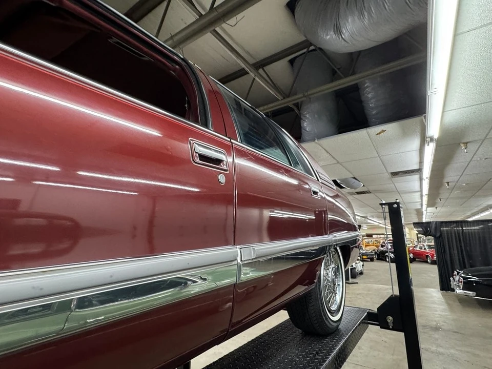 1992 Buick Roadmaster - Image 30 of 31
