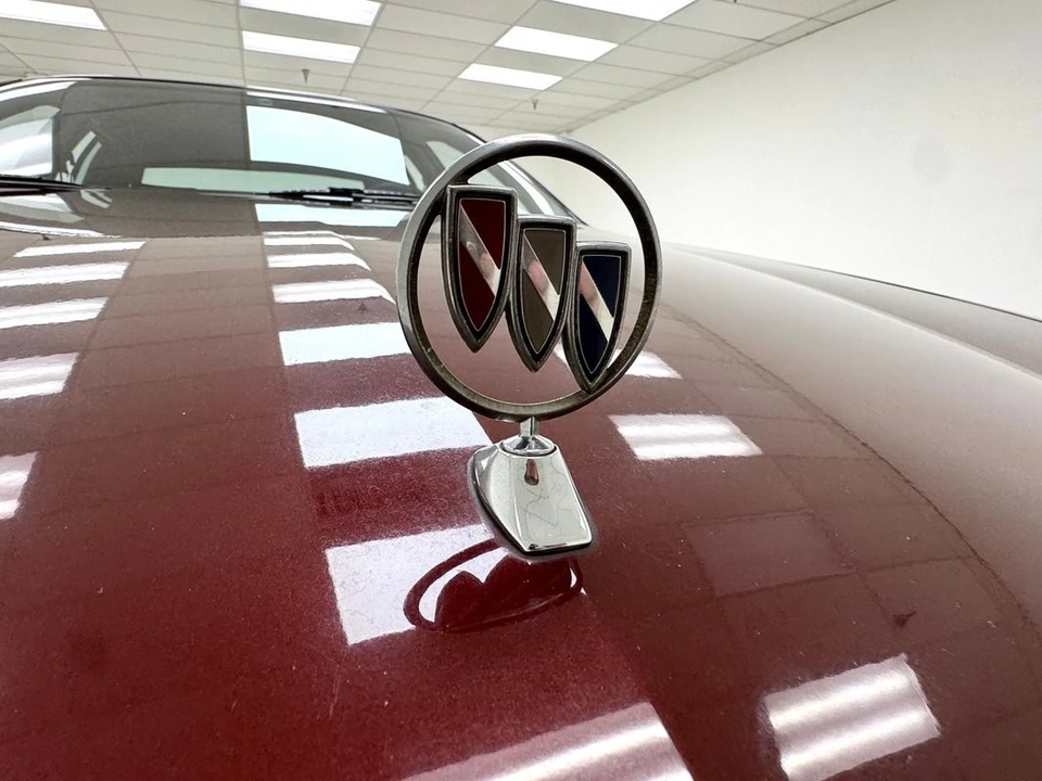 1992 Buick Roadmaster - Image 10 of 31