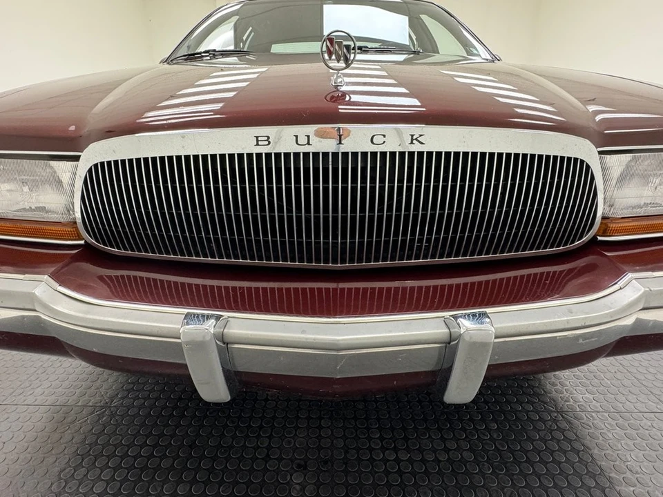 1992 Buick Roadmaster - Image 9 of 31