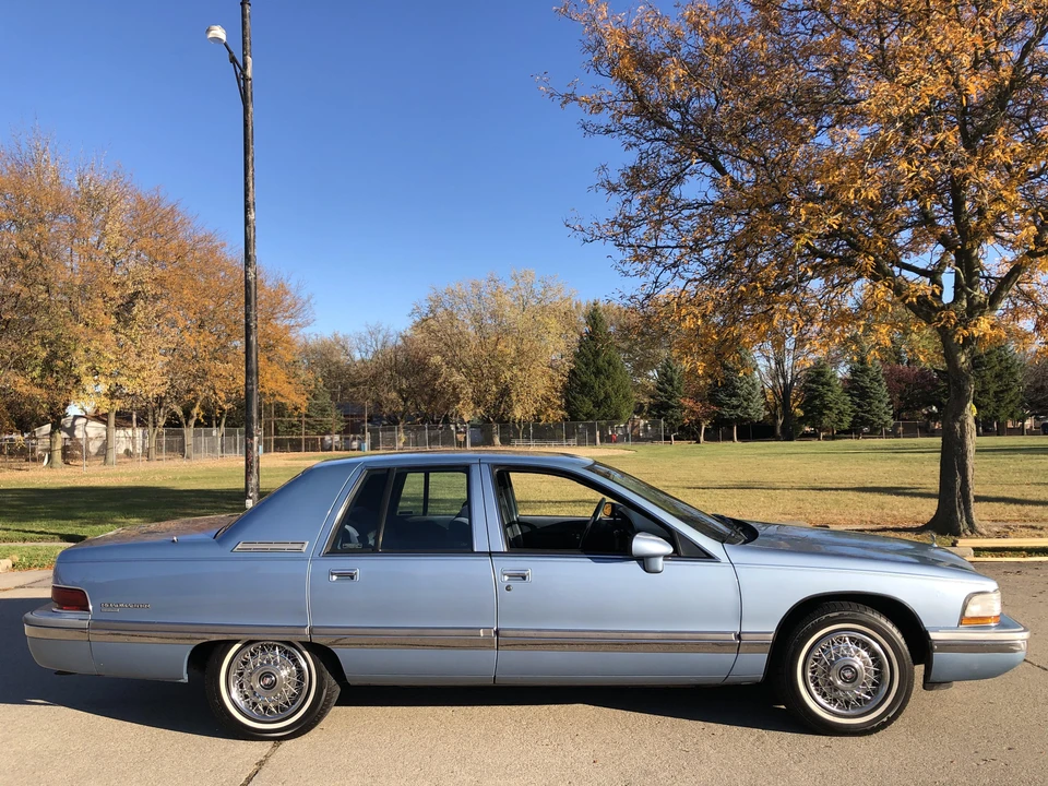 1992 Buick Roadmaster - Image 17 of 31