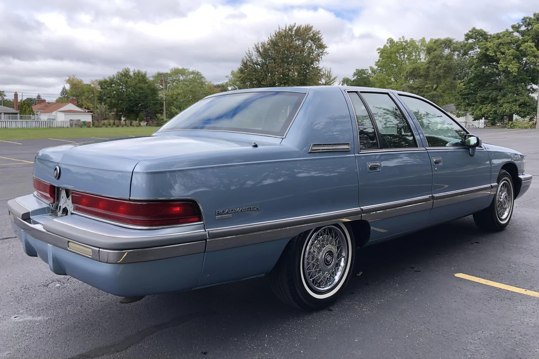 1992 Buick Roadmaster - Image 4 of 31