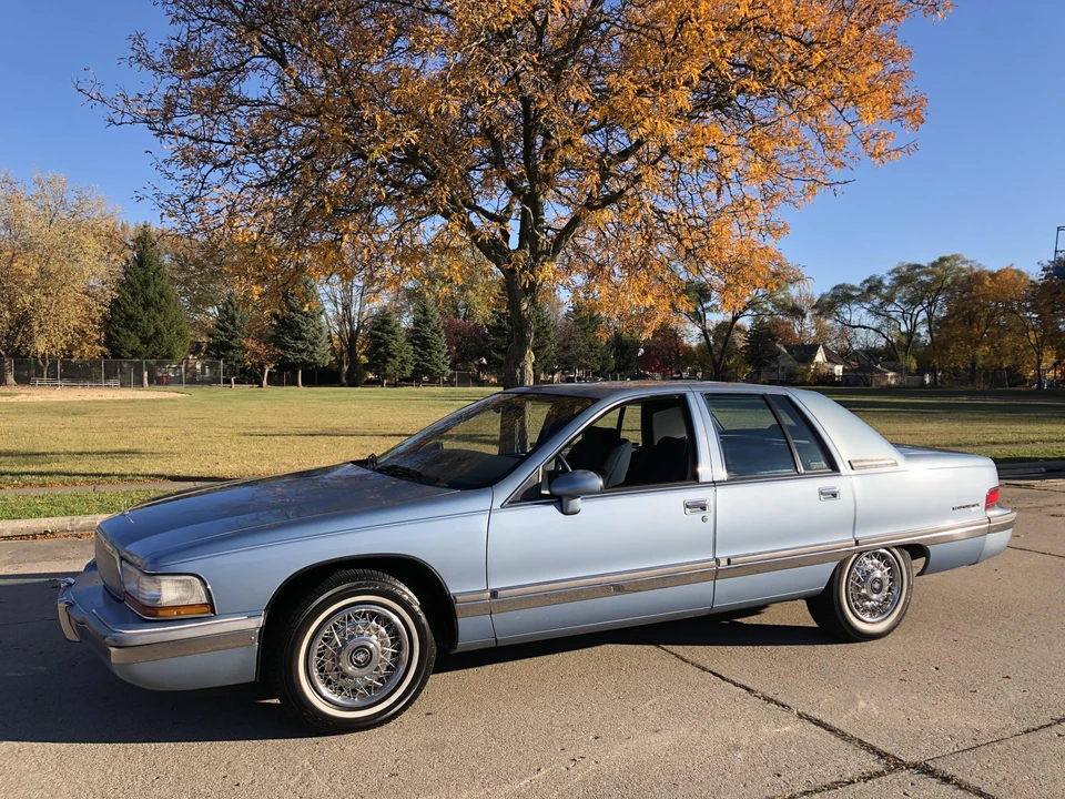 1992 Buick Roadmaster - Image 8 of 31