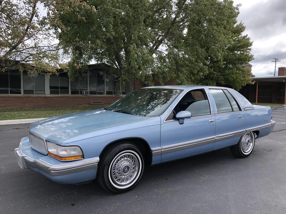 1992 Buick Roadmaster - Image 6 of 31